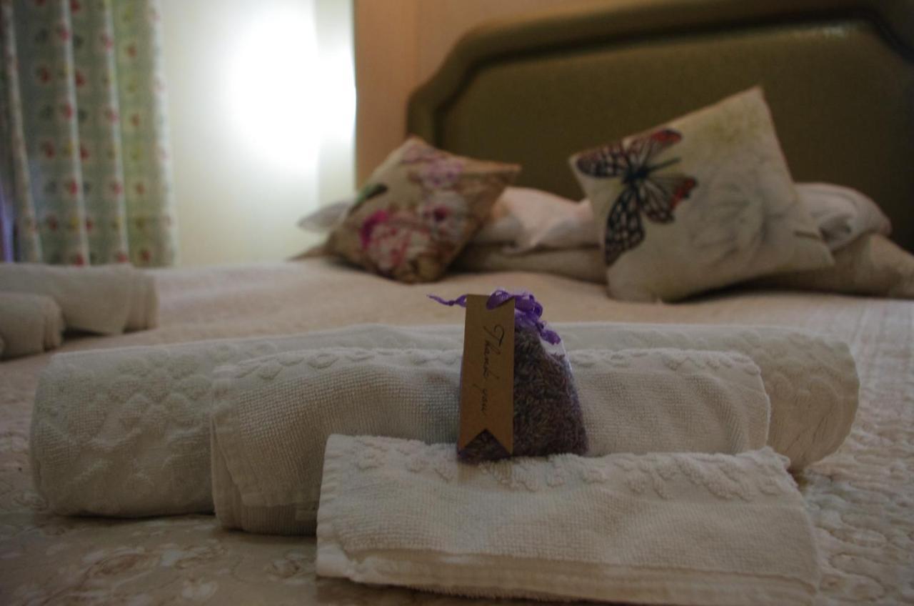 Tucci'S Roma Guest House Bagian luar foto