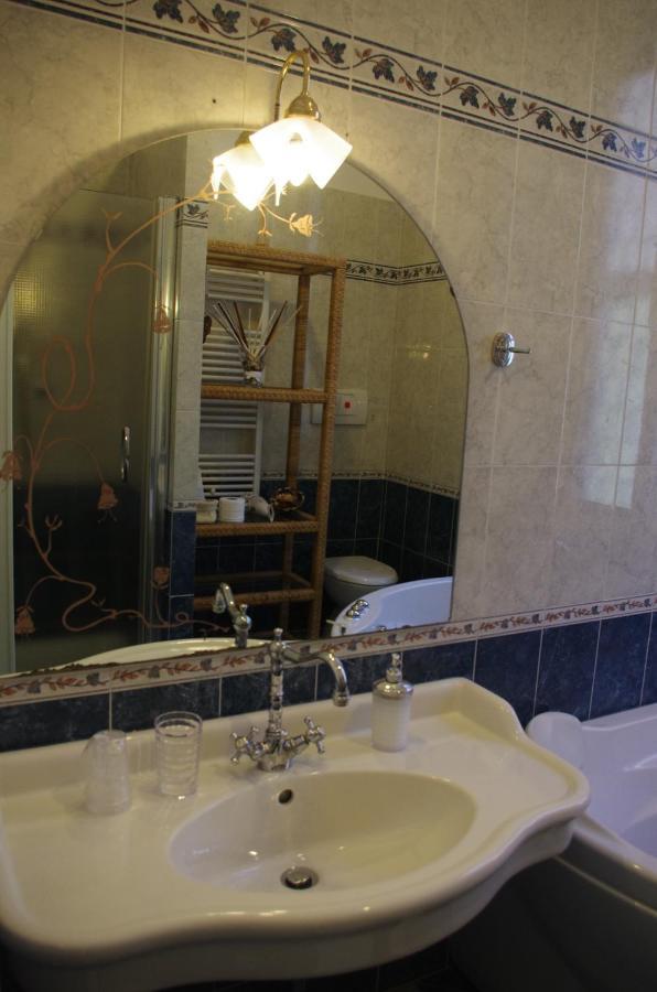 Tucci'S Roma Guest House Bagian luar foto