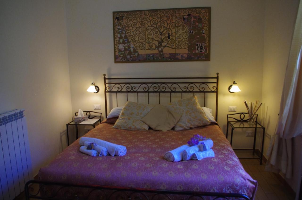 Tucci'S Roma Guest House Bagian luar foto