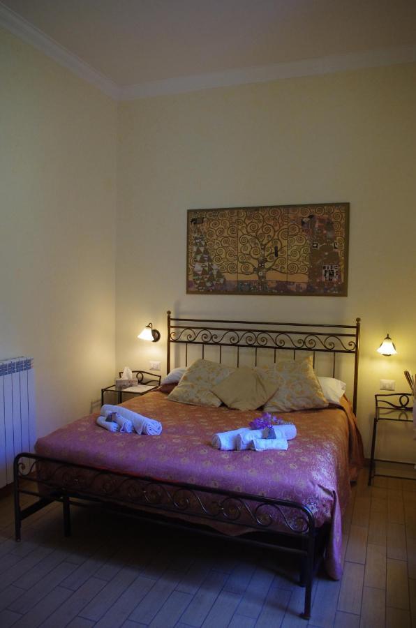Tucci'S Roma Guest House Bagian luar foto
