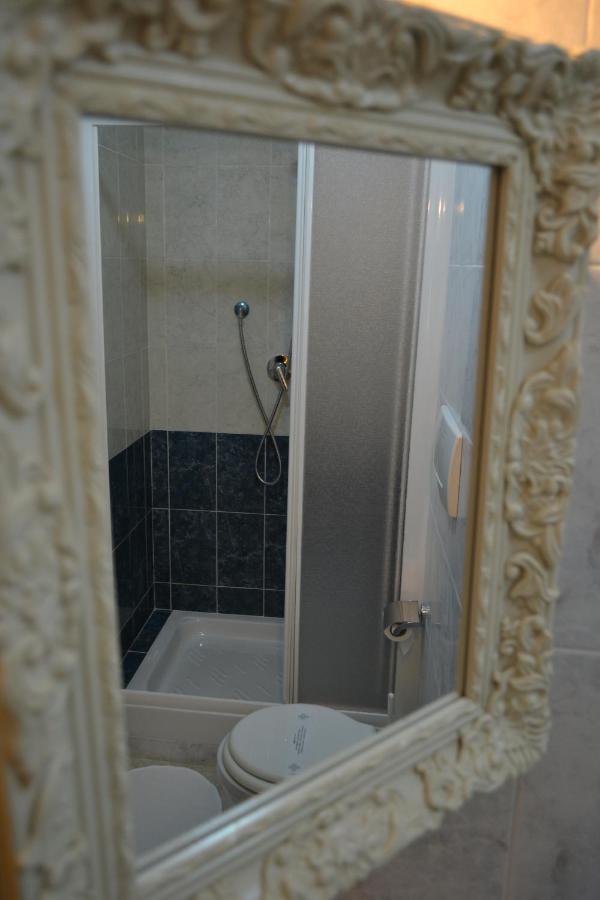 Tucci'S Roma Guest House Bagian luar foto