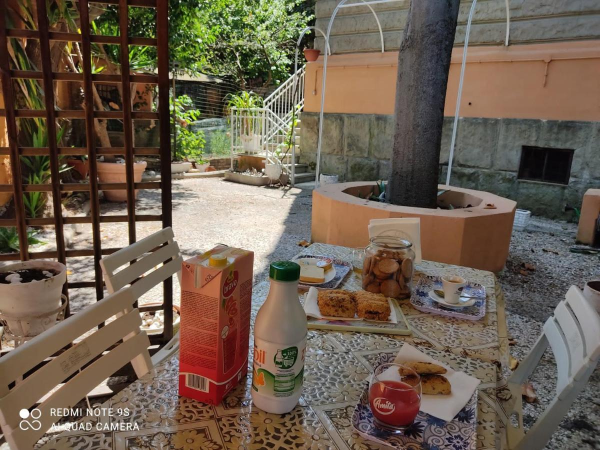 Tucci'S Roma Guest House Bagian luar foto