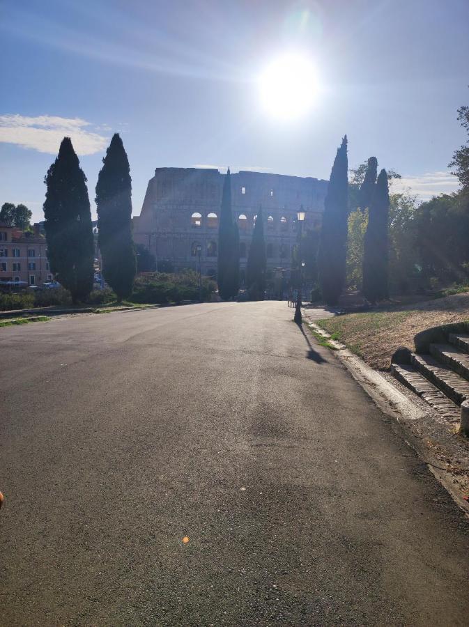 Tucci'S Roma Guest House Bagian luar foto