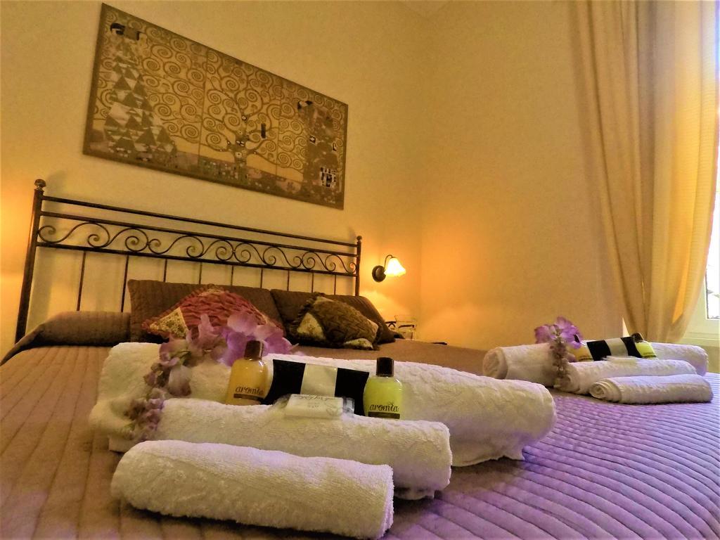 Tucci'S Roma Guest House Bagian luar foto