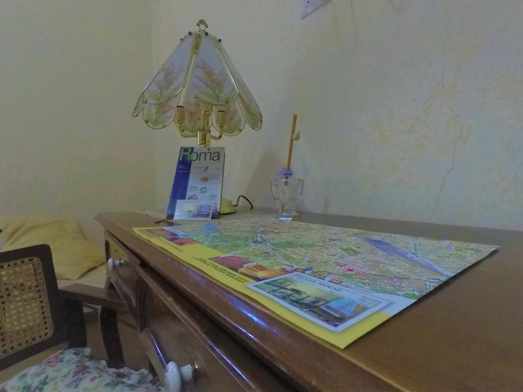 Tucci'S Roma Guest House Bagian luar foto