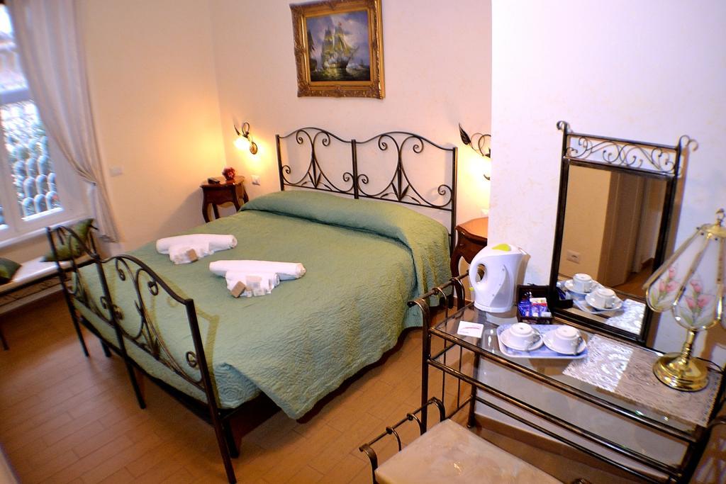 Tucci'S Roma Guest House Bagian luar foto