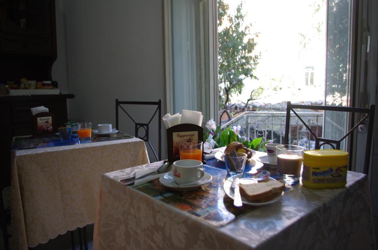 Tucci'S Roma Guest House Bagian luar foto
